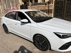 MG 5 Plus